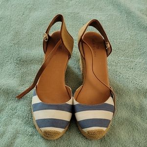 Caslon wedges